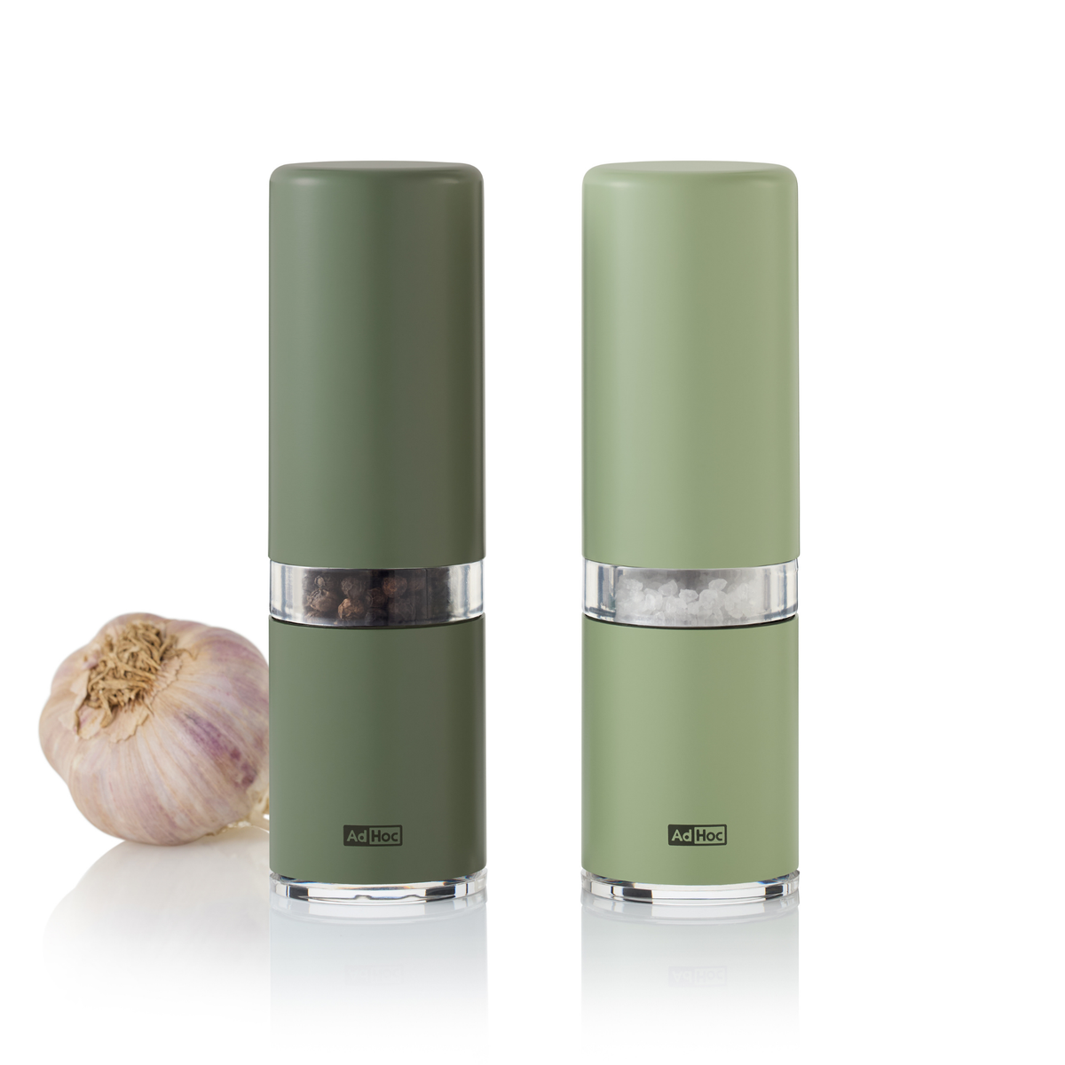 Style salt and pepper mill set